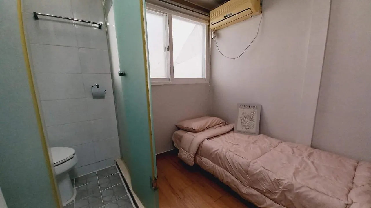 Haechi Stay Guesthouse - For Foreigners Only Soul